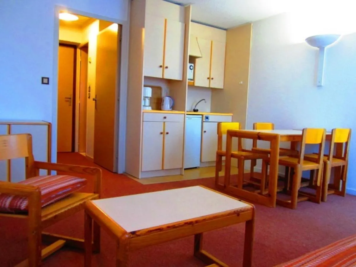 Studio Ideal Famille Avec Piscine Et Balcon A Villard-De-Lans - Fr-1-689-74 0*,  France